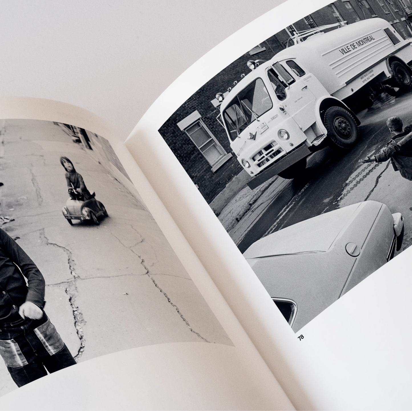 Pounding The Pavement : Montreal Street Photography
